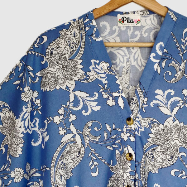 Blusa Amore Floreada celeste - Imagen 2