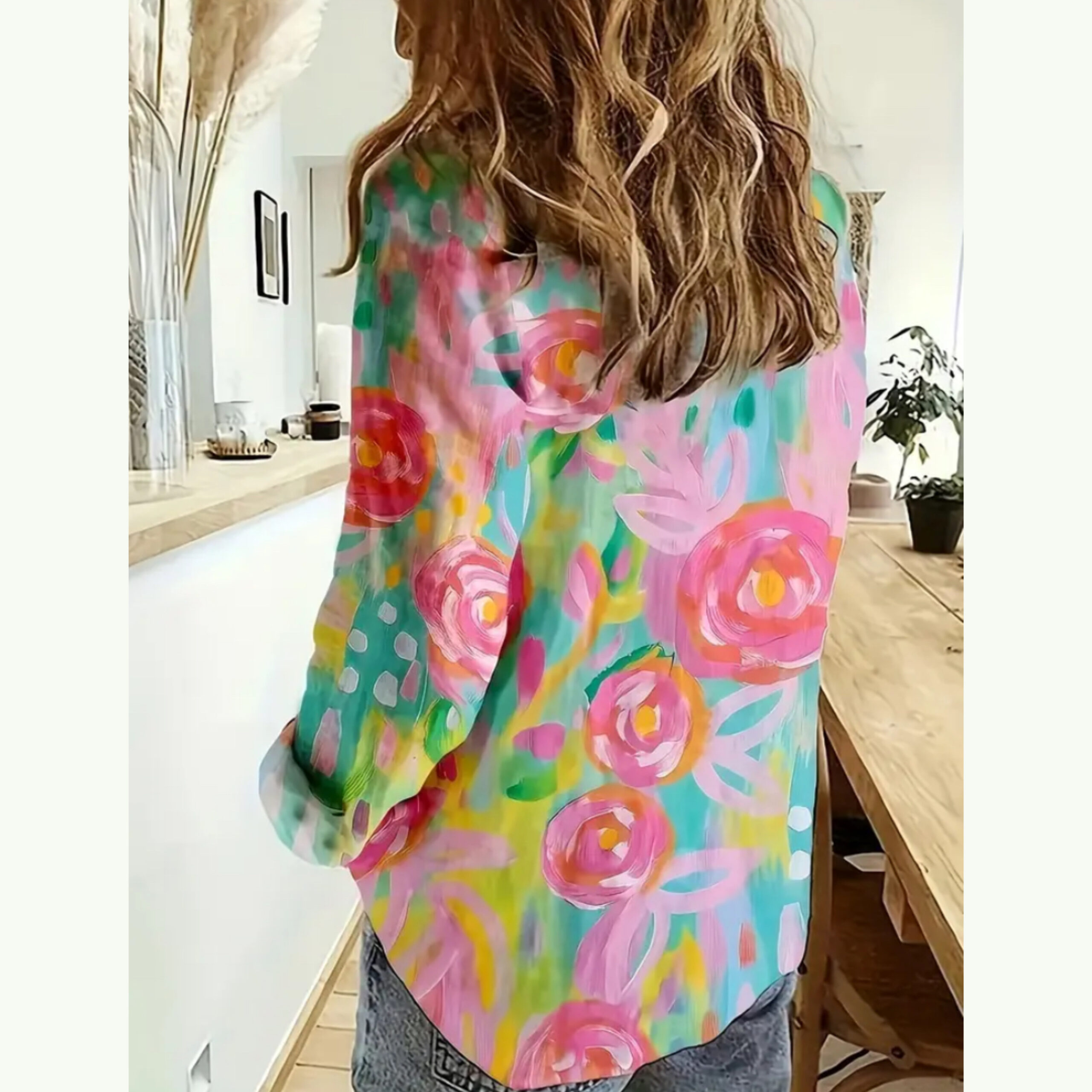 Blusa floral acuarela pastel - Imagen 2